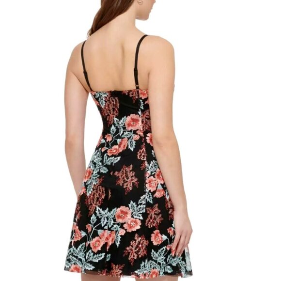 Guess Womens Sz 6 Embroidered Fit and Flare Mesh Dress 310F - Picture 2 of 11